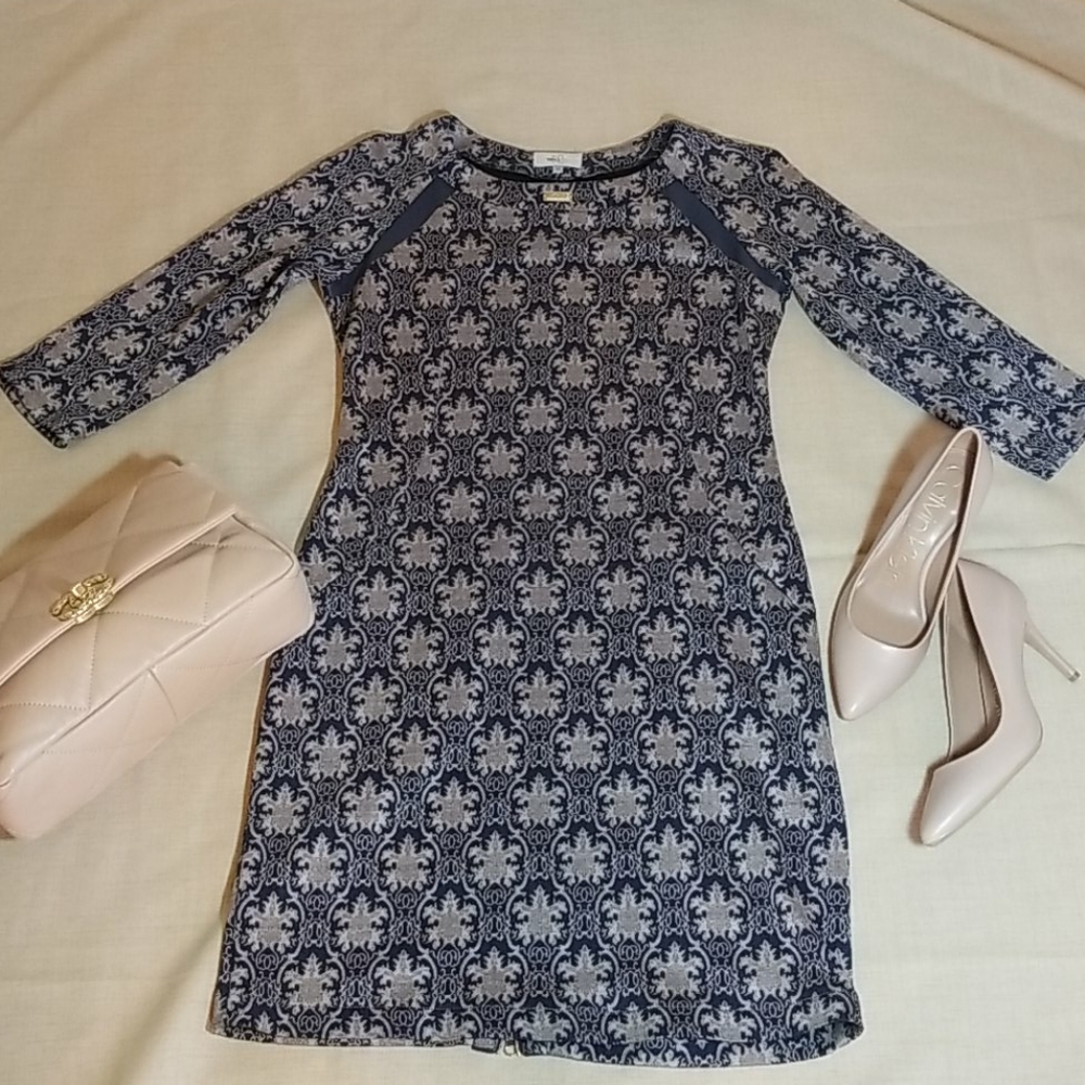 Dress - Picture 11 of 12